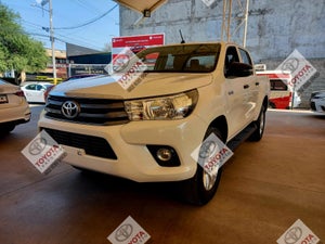 2019 Toyota Hilux DOBLE CABINA SR, L4, 2.7L, 166 CP, 4 PUERTAS, STD