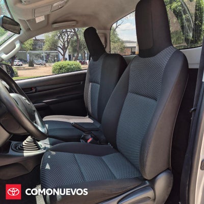 2024 Toyota Hilux CHASIS CABINA, L4, 2.7L, 166 CP, 2 PUERTAS, STD