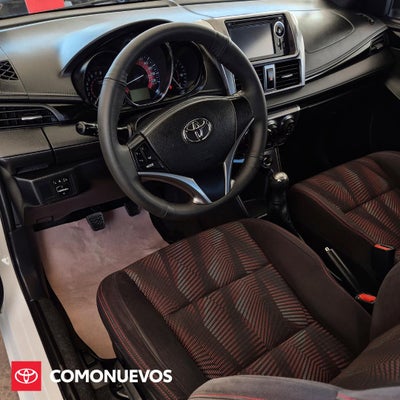 2017 Toyota Yaris S, L4, 1.5L, 107 CP, 5 PUERTAS, STD
