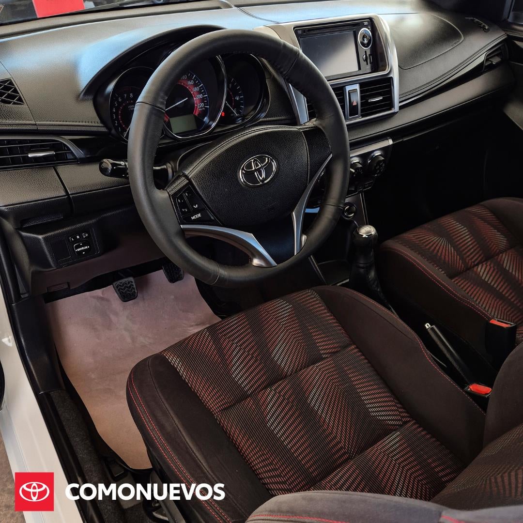 2017 Toyota Yaris S, L4, 1.5L, 107 CP, 5 PUERTAS, STD