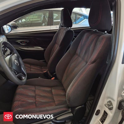 2017 Toyota Yaris S, L4, 1.5L, 107 CP, 5 PUERTAS, STD