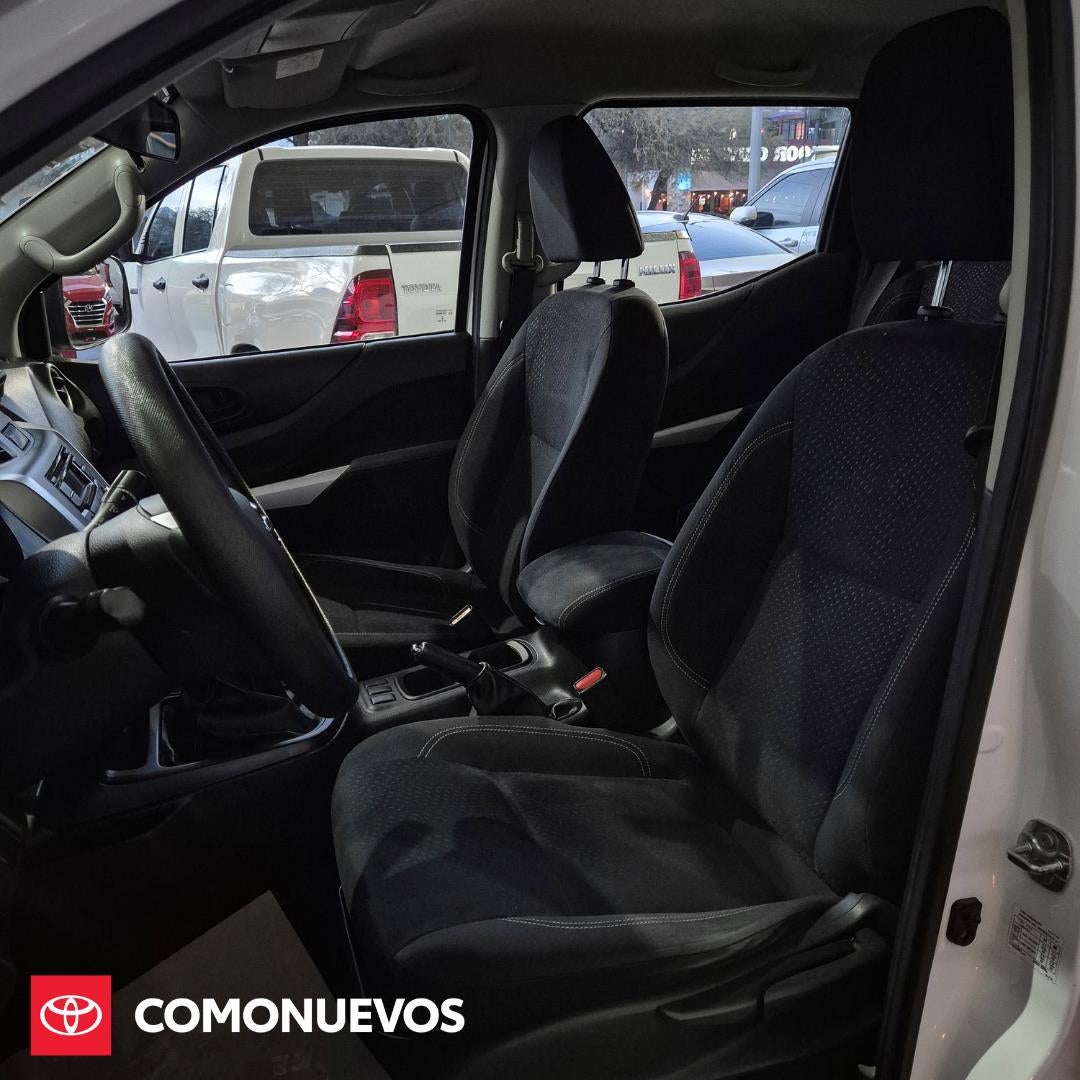 2020 Nissan NP300 DOBLE CABINA SE, L4, 2.5L, 166 CP, 4 PUERTAS, STD