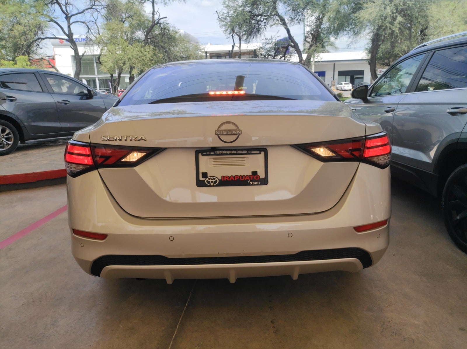 2024 Nissan Sentra ADVANCE L4 2.0L 145 CP 4 PUERTAS AUT BA AA
