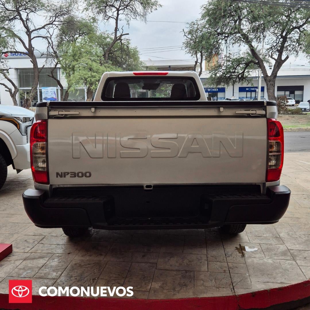 2025 Nissan NP300 PICK UP, L4, 2.5L, 166 CP, 2 PUERTAS, STD, DH, PAQ SEG